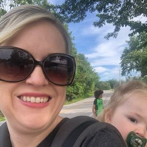 Meet your Posher, Kelly